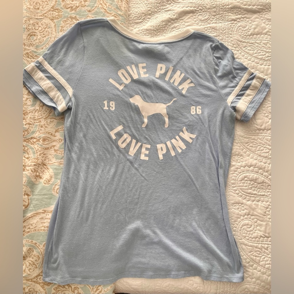 Victoria’s Secret PINK tee